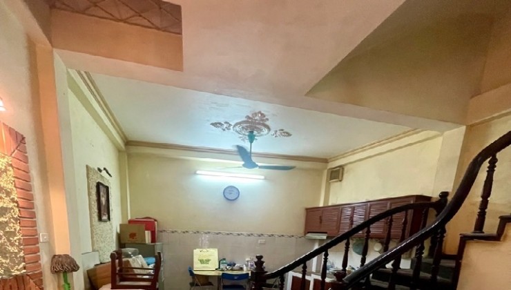 NGAY VÀ LUÔN! Nhà phố Hoàng Mai, Trương Định 45m2 4T 5 ngủ. SĐCC chỉ 5.8x tỷ